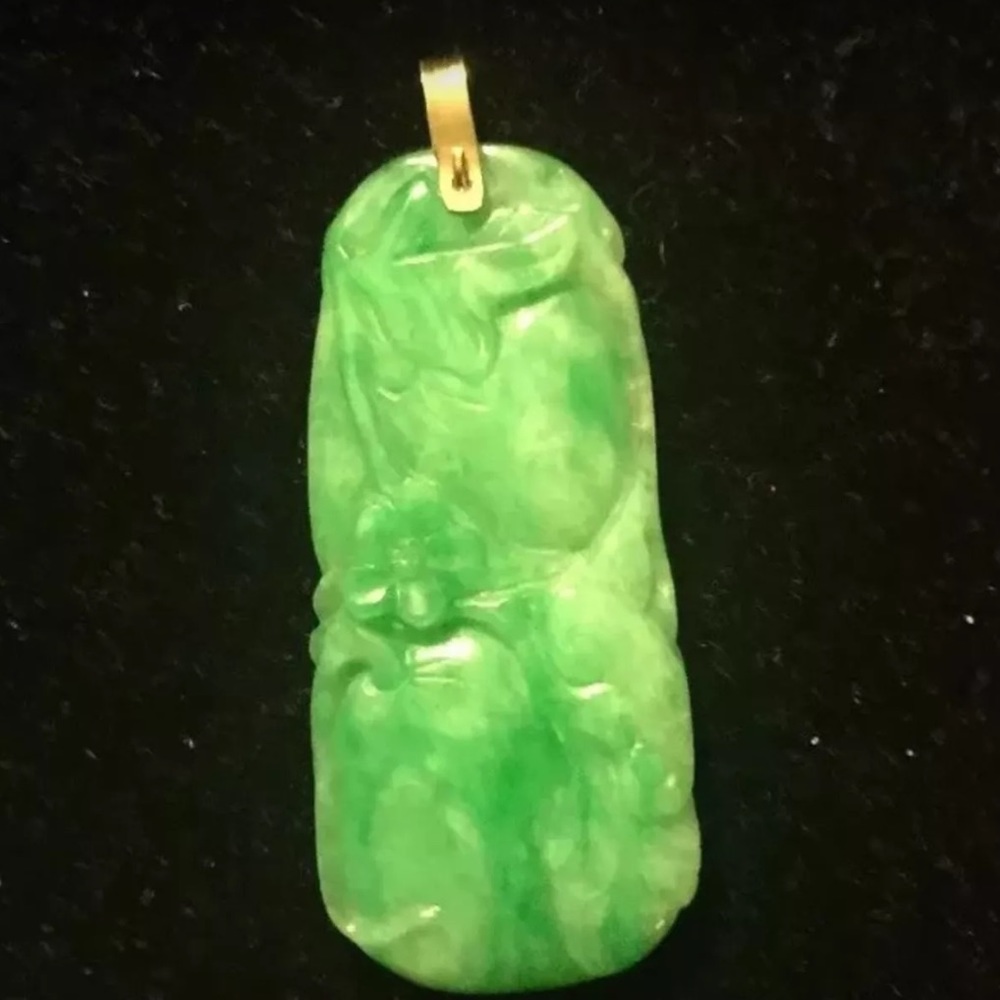 Vintage Genuine Natural Jade 18KT Gold Pendant